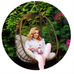 Fotel ogrodowy wiszący Tihuana brązowy  + jasno beżowe poduszki Sofotel