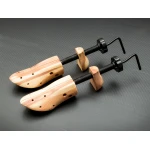 Prawidła rozciągające do butów, uniwersalne męskie 2 szt Massido